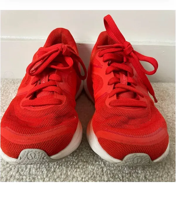 Lululemon Blissfeel 2 Running Shoes 7.5 - Image 4