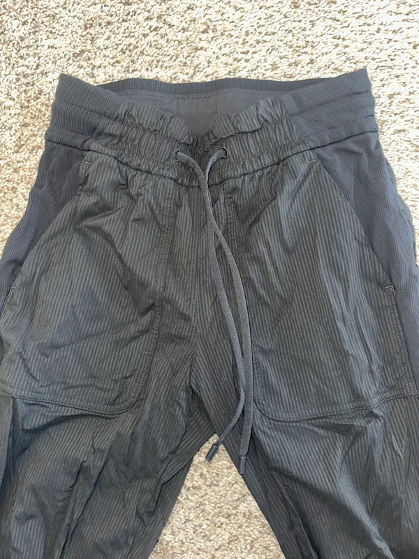 Lululemon Dance Studio Jogger 28” - Image 4