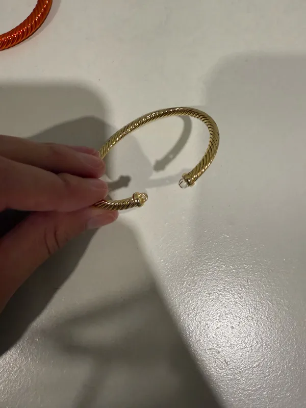 Gold cuff - Image 2