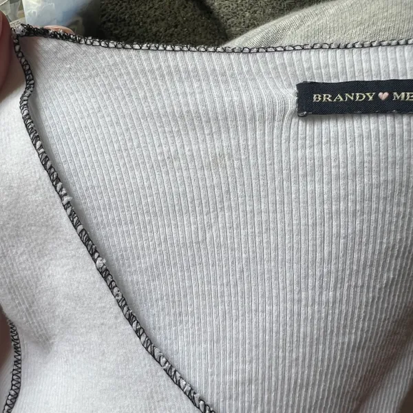 Brandy Melville crop top - Image 5
