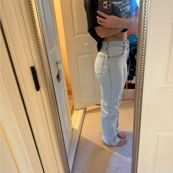 Abercrombie & Fitch Light Wash High Rise Jeans - Image 4