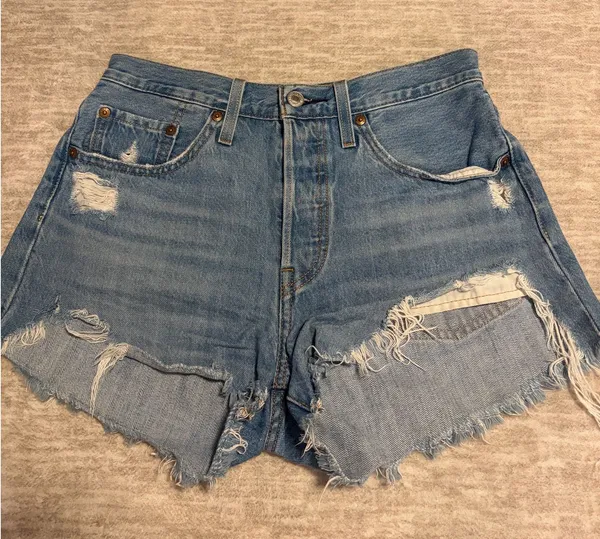 Levi’s 501 Shorts - Image 3