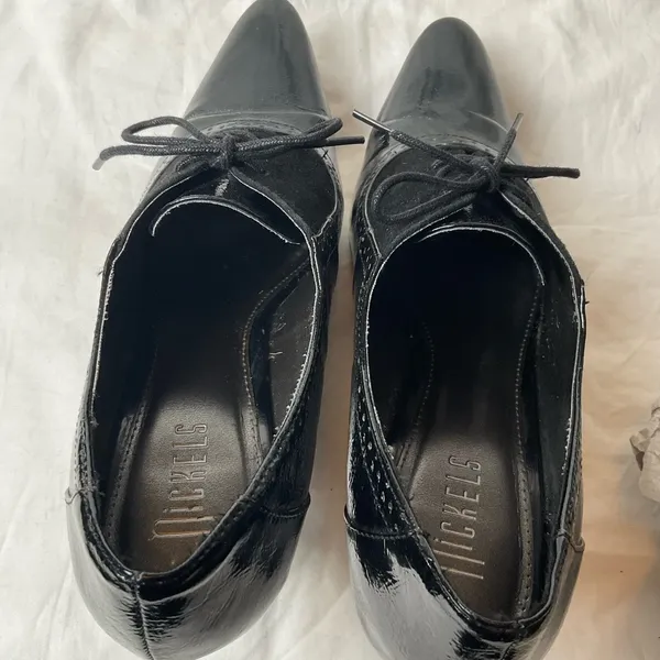 Vintage Nickels Black Oxford Heels – Patent & Suede Wingtip – Size 8.5M - Image 6