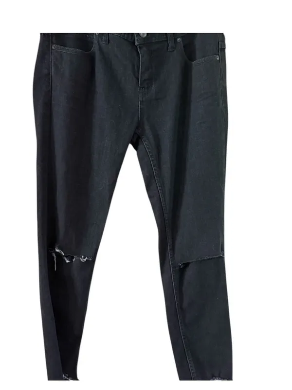 Free People Black Straight-Leg Jeans with Subtle Knee Distress - Image 2