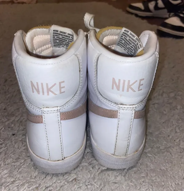 Nike Pink Blazers - Image 4