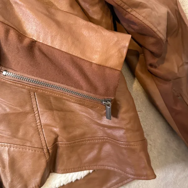 Torrid Sherpa Lined Moto Jacket Size 1X Brown Faux Leather Biker Fall Outerwear - Image 7