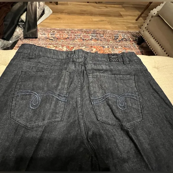 Madison Blue Jean Size 8 - Image 2