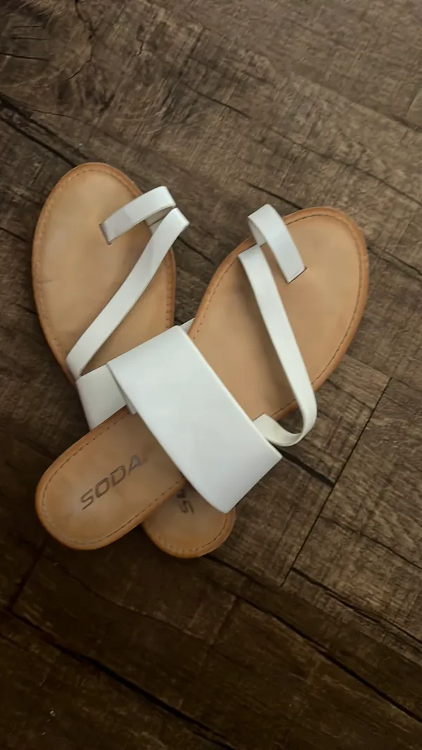 Flat Sandals - Image 3