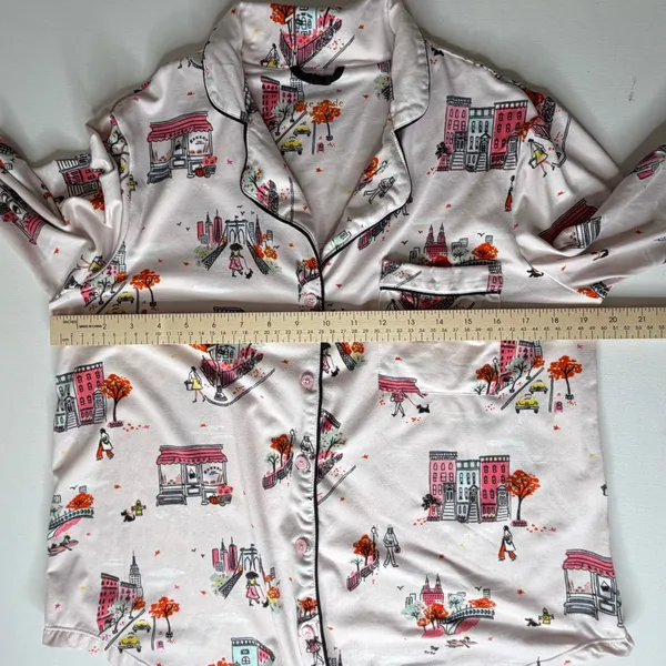Kate‎ Spade New York Cityscape Pajama Top Small Button Down Lounge Comfy Sleep - Image 9