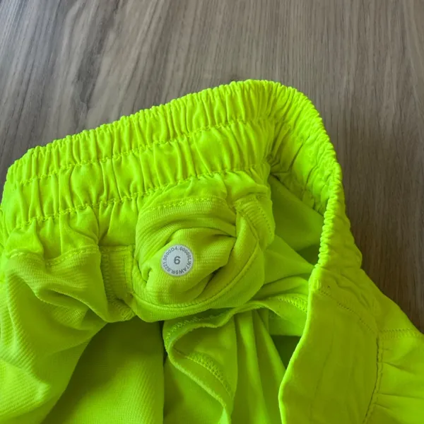 Lululemon Hotty Hot Shorts - Image 3