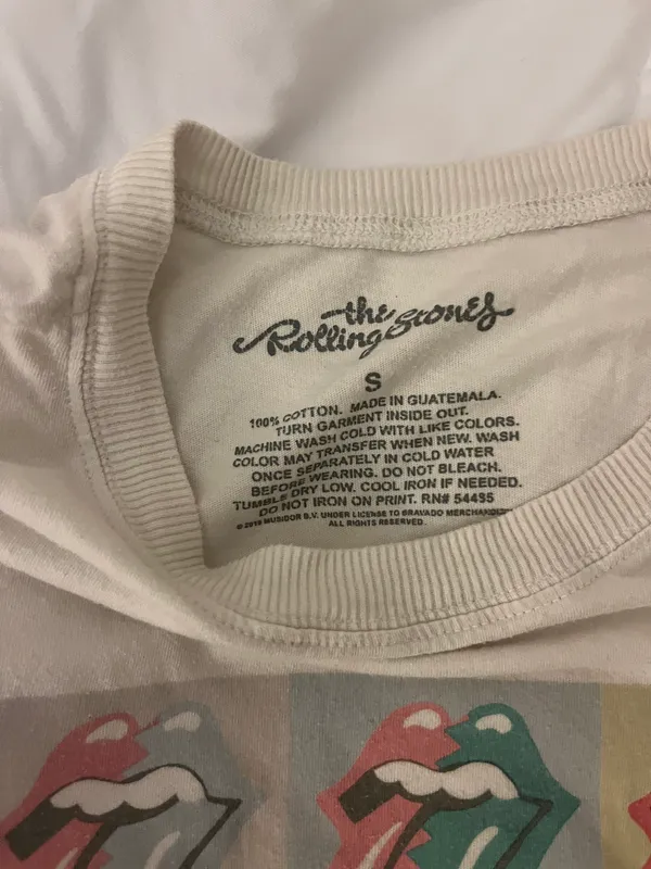 Vintage Graphic T-shirt - Image 2