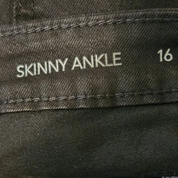 Jennifer Lopez Black Distressed Skinny Ankle Jeans Size 16 NWT - Image 11