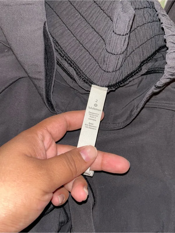 Lululemon Sun Setter Jogger *28"
Black - Image 2
