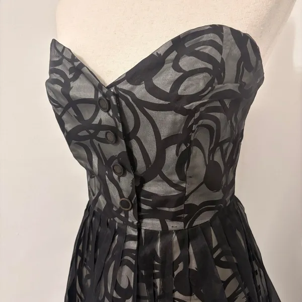 American Vintage Reworked Vintage Strapless Black Evening Dress - Image 2