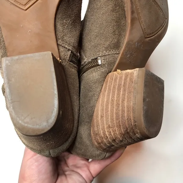 Franco‎ Sarto Gonzalez Fringe Suede Bootie Size 7 - Image 8