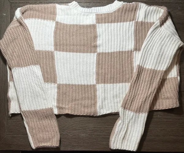 Moon&Madison Cropped Sweater - Image 3