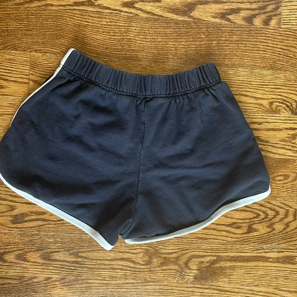 Brandy Melville John Galt Navy New York Contrast Trim Cotton Gym Shorts - Image 5