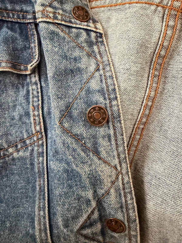 Vintage Cropped Denim Jacket Blue - Image 8