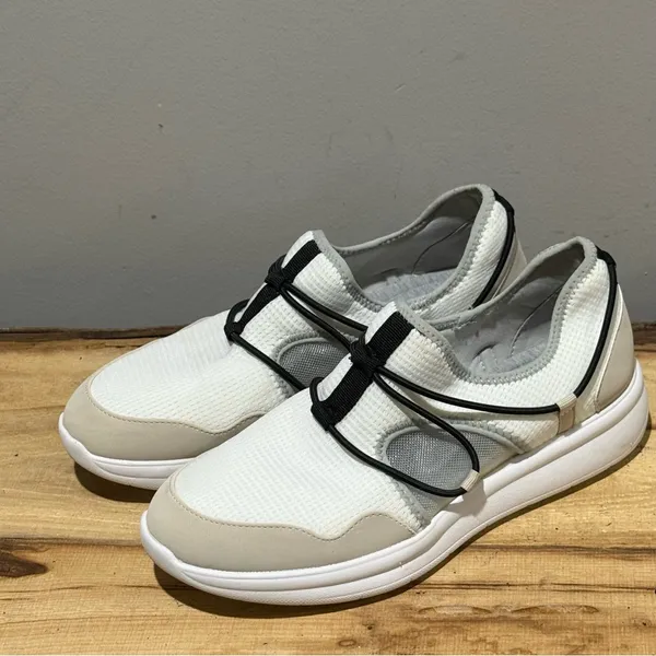Clarks Cloudsteppers Ezera Skip Slip-On Sneaker - Women's 8 A42‎ - Image 2