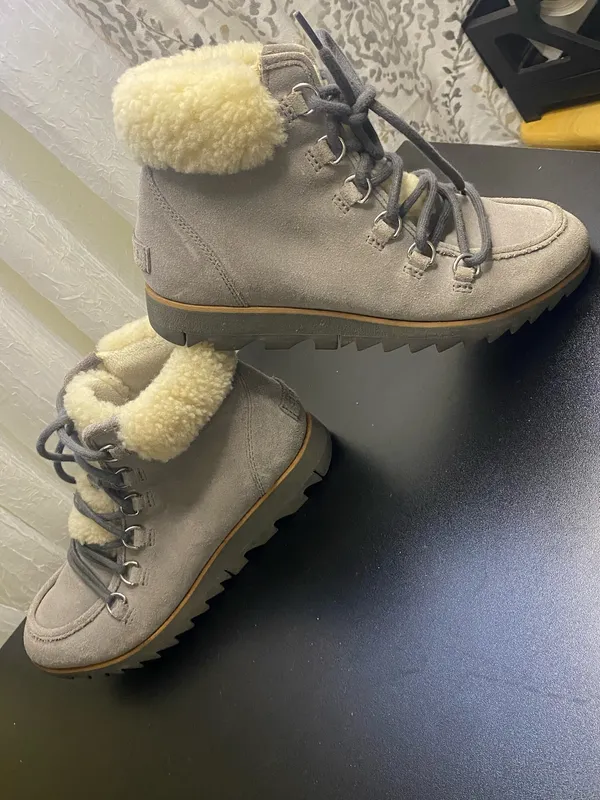 Sorel Harlow Women’s Size 7 Lace Cozy Waterproof Leather Shearling Booties Boots - Image 5