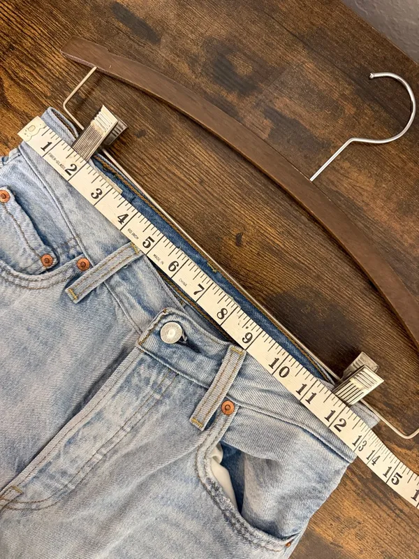 Levi’s Ribcage Straight Ankle Button Fly Jeans Size 26 - Image 10