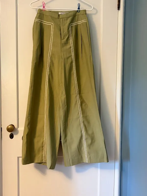 Mon Renn scenic pant olive size small wide leg pleated quiet luxury resort - Image 2