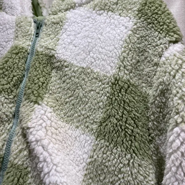 Green crop Sherpa jacket coat Size L - Image 4