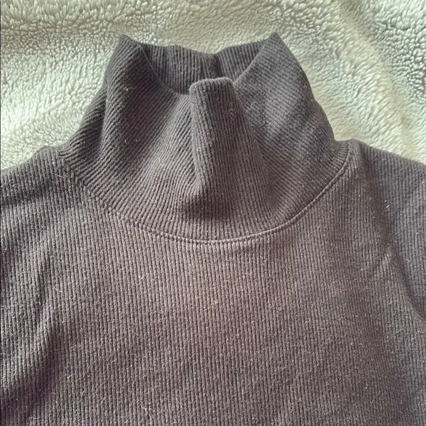 EUC Women’s American Eagle Black Sleeveless Mock Neck Bodysuit Size M - Image 2