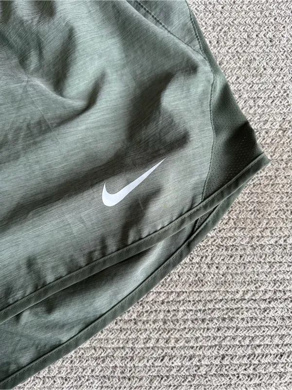 Nike Women's Sage Green Athletic Running Shorts Size Medium - Image 4