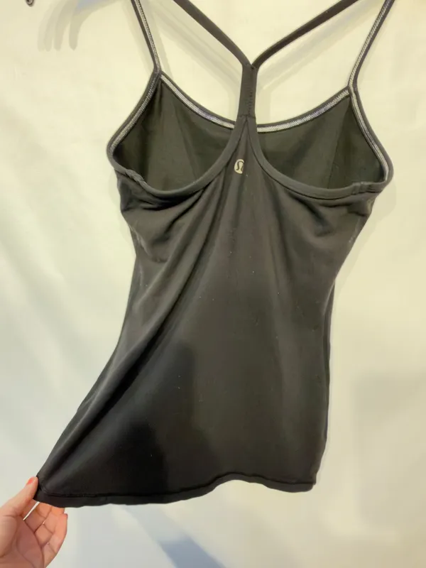 Lululemon Power Y Tank Top - in Black -Size 6 - Image 9