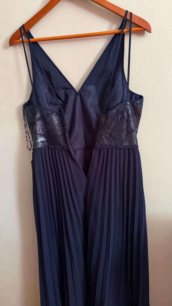 Formal dress New - Image 4