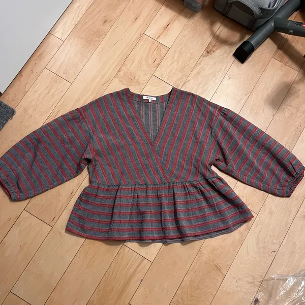 Madewell Striped Bubble-Sleeve Peplum Top V-Neck Size L - Image 6