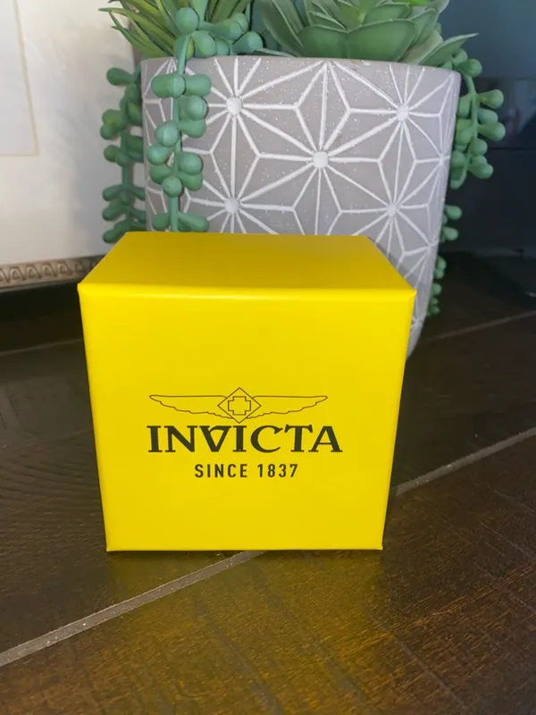 Invicta 69266 Wildflower Petal Gold-Tone Crystal Tonneau Bracelet Watch NIB - Image 4