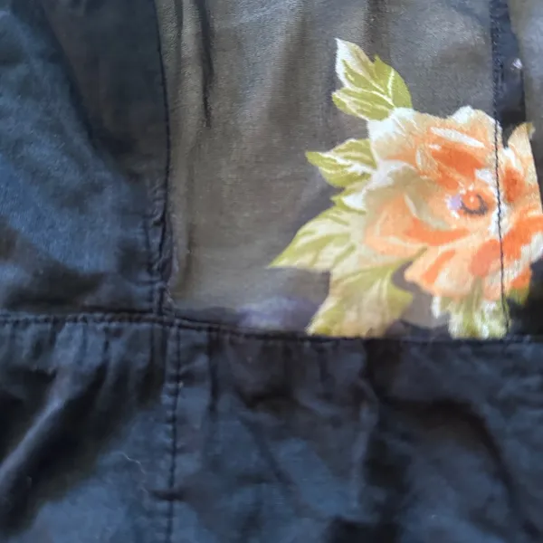 Urban Outfitters Sheer Sleeve Black Floral Dress size XS - Image 10