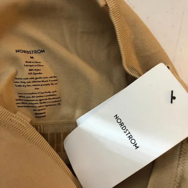 Nordstrom Bandeau Strapless Bra Wireless Removable Cups Beige M - Image 3
