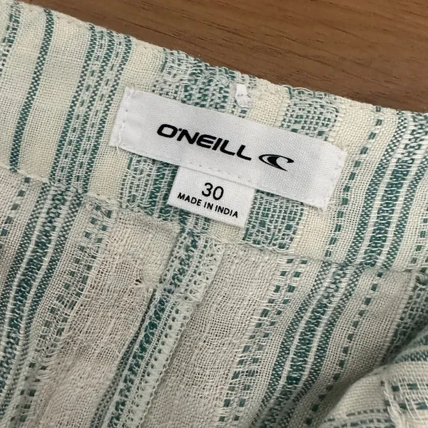 O’Neill Embroidered Emerald Green Stripes Casual Garcia Shorts NWT - Image 9