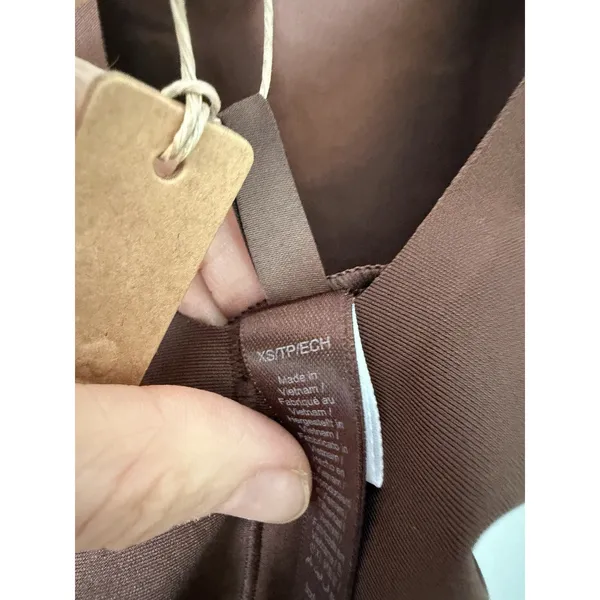 SKIMS BODY SCOOP LOW BACK THONG BODYSUIT Coco Brown XS NWT $88 - Image 10