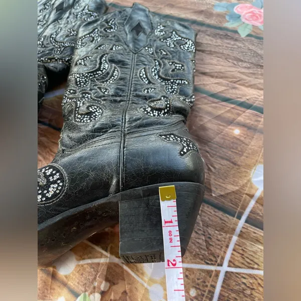 Corral Black Heeled Boots with Western Flair - Image 15