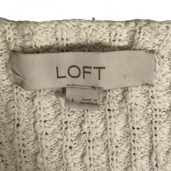 Women’s Loft Light Cream White Casual Long Sleeve V Neck Sweater - Image 5
