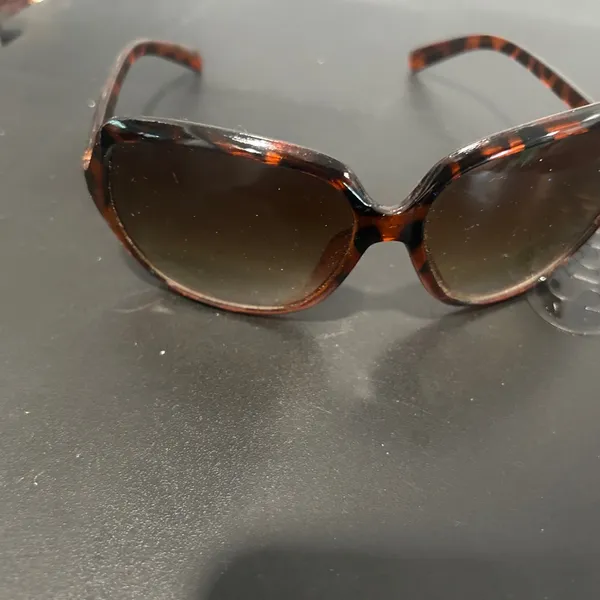 Tortoise Shell Sunglasses Brown - Image 11