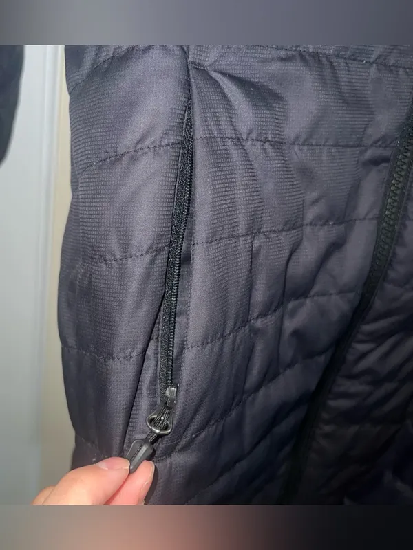 Marmot Black Long Puffer Jacket Size: Medium - Image 8