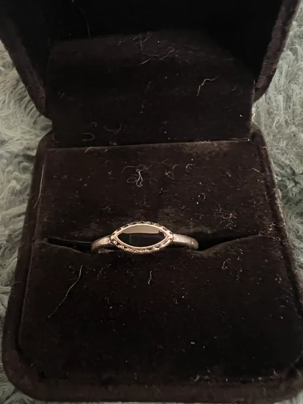 Women’s Stainless Steel Silver Band Size 7 - Image 2