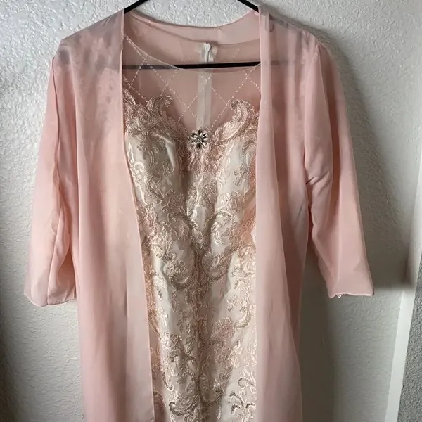 Pink Cocktail Dress - Intricate Beautiful Beading Approx Size 4 - Image 9