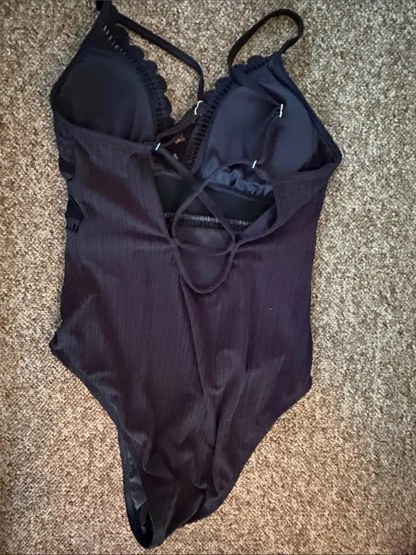 Old navy Black One-Piece Swimsuit with Scallop Trim - Image 2