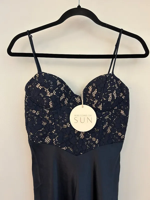 Here Comes the Sun Lace Bodice Satin Maxi Dress Gown in Navy Blue Size S NWT - Image 3