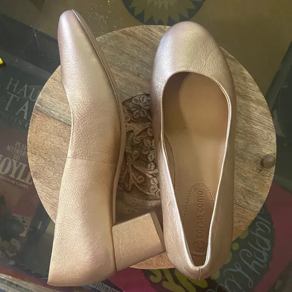 Corso Como Women's Metallic Rose Gold Heals - Image 2