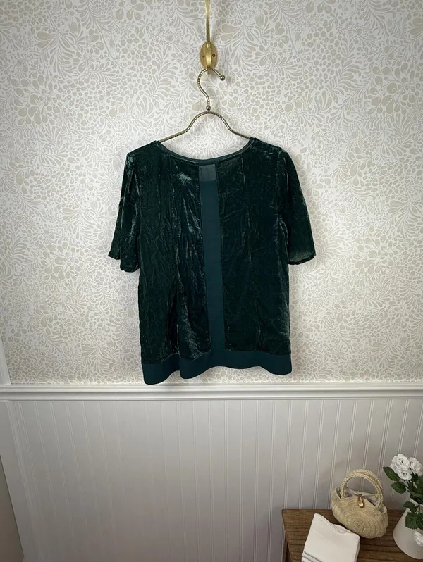 Maeve by Anthropologie Dark Green Crushed Velvet Short Sleeve Top - Size - Large - Image 3