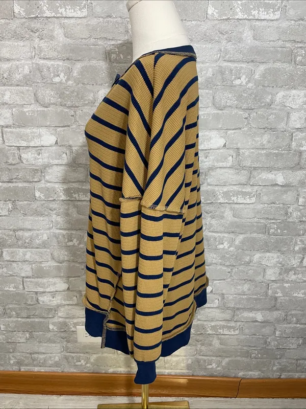 Fashion Striped Crewneck Henley Top in Tan & Navy - Image 2