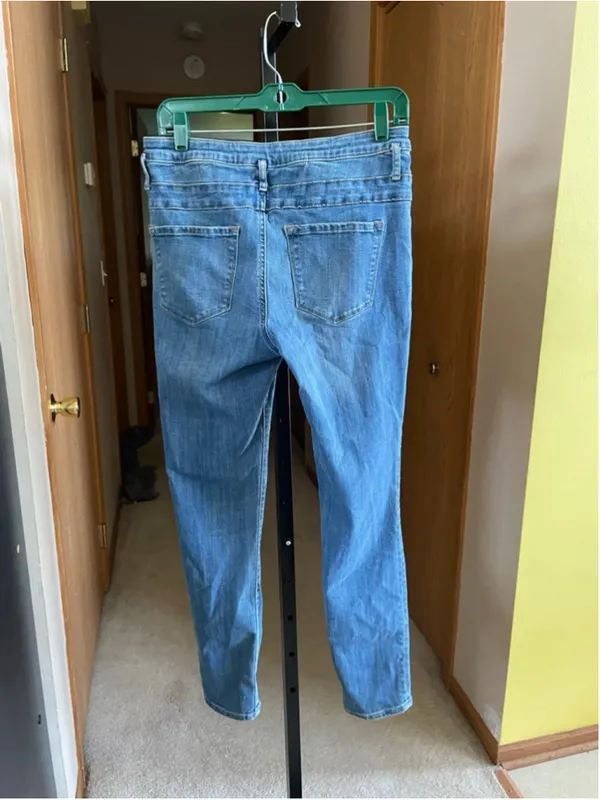 Women's Refuge Blue High Rise Jeans Size 10 - Image 2