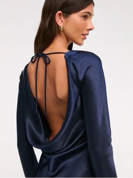 Abercrombie NWT Women's Long-Sleeve Cowl Back Maxi Dress - Image 2